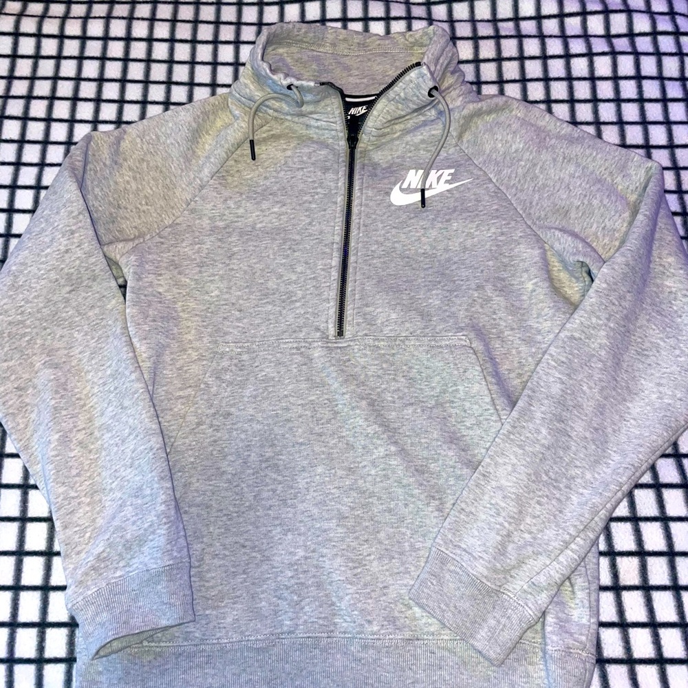 nike half zip💫